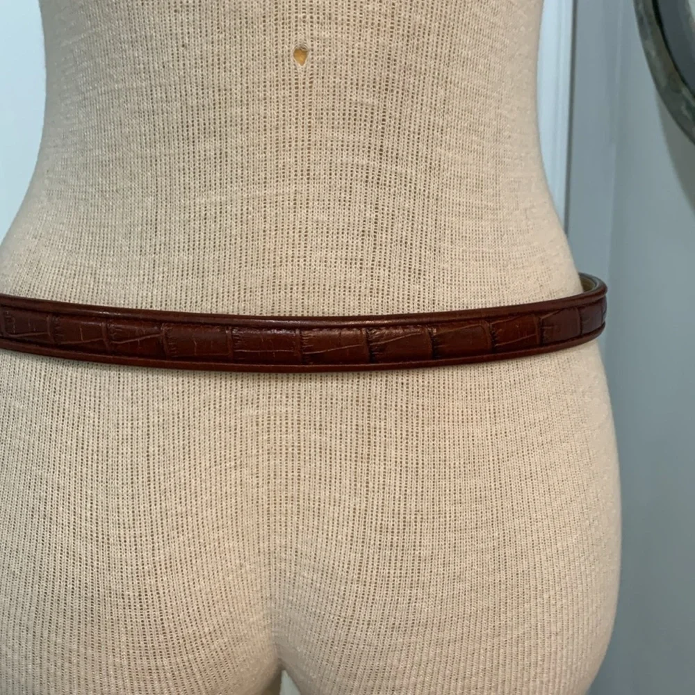 Brighton sz L brown leather crocodile print belt with lock accessory